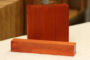 Drechselholz Padouk 60 mm stark 250x250 mm